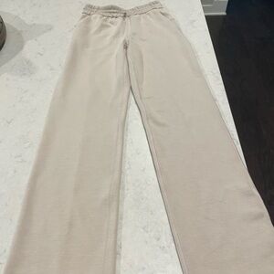Lululemon Softstreme High-Rise Pant
Regular